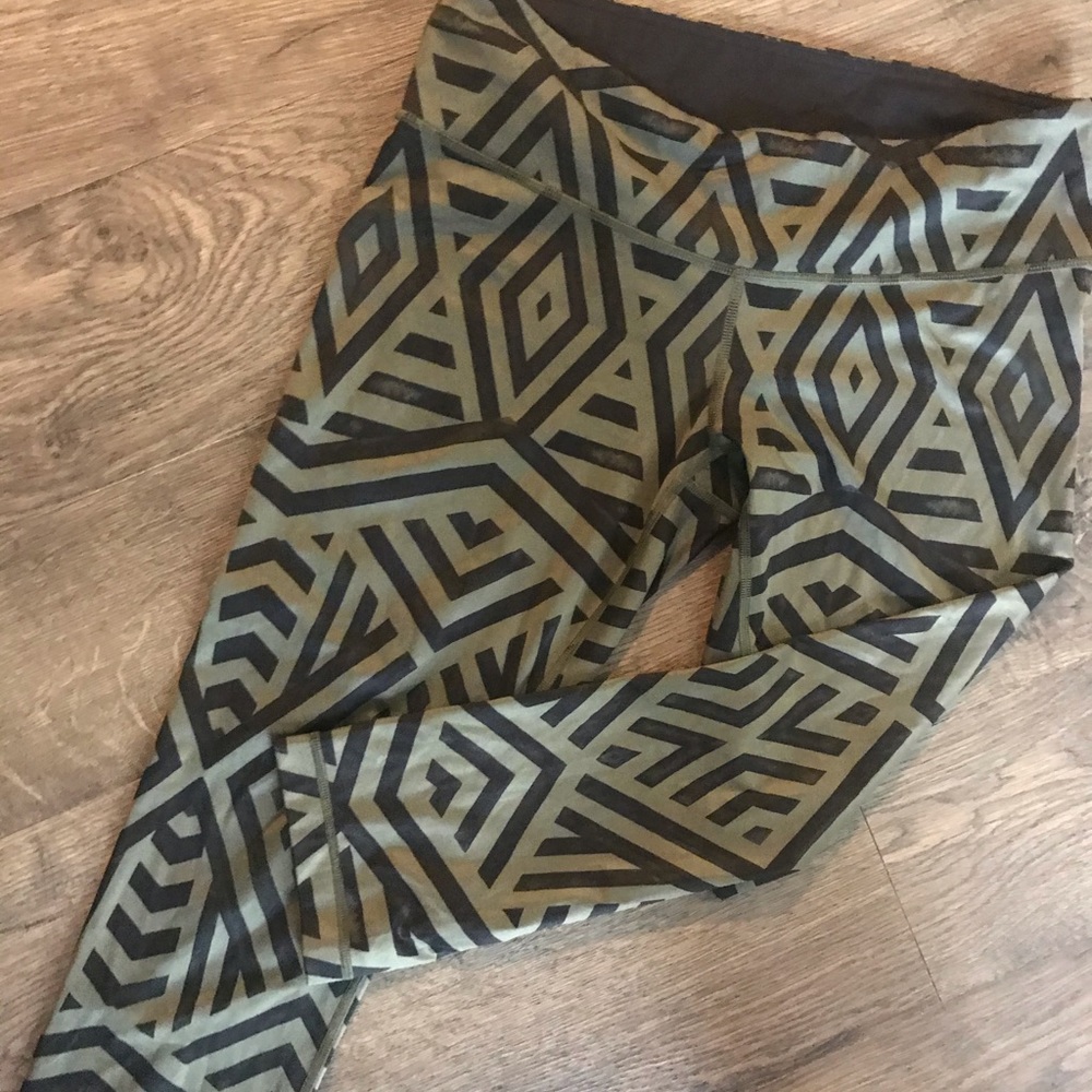 Lululemon workout pants